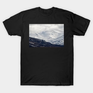 Arctic Mountain Landscape Spitsbergen Island Svalbard T-Shirt